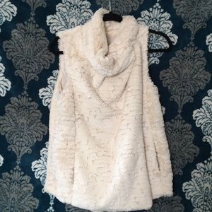 Chic Cozy Vest